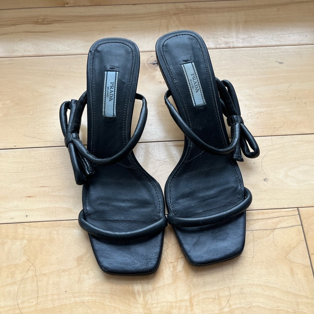 Prada kitten heel sandals with bow detail size 37 EU